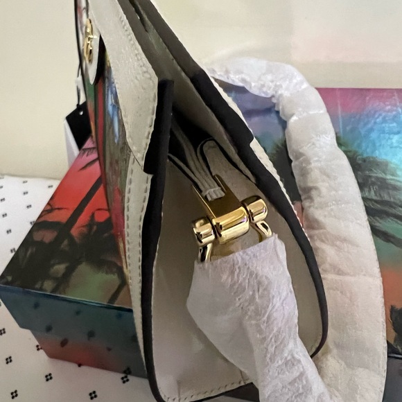 ‼️SOLD‼️ Authentic Gucci Flora Chain Shoulder Bag - Picture 14 of 14